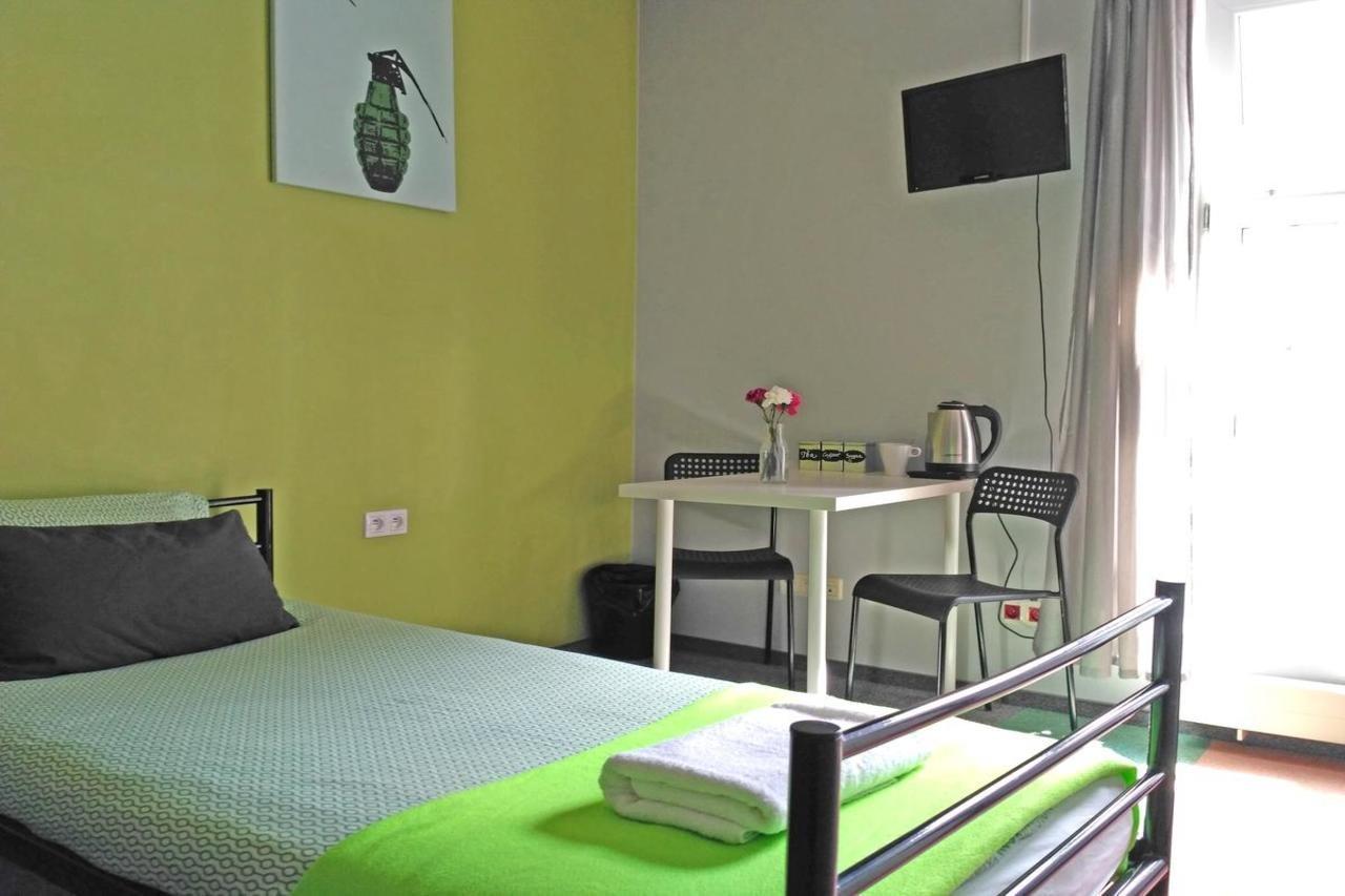 Mish Mash Nowogrodzka Hostel Varşovia Exterior foto